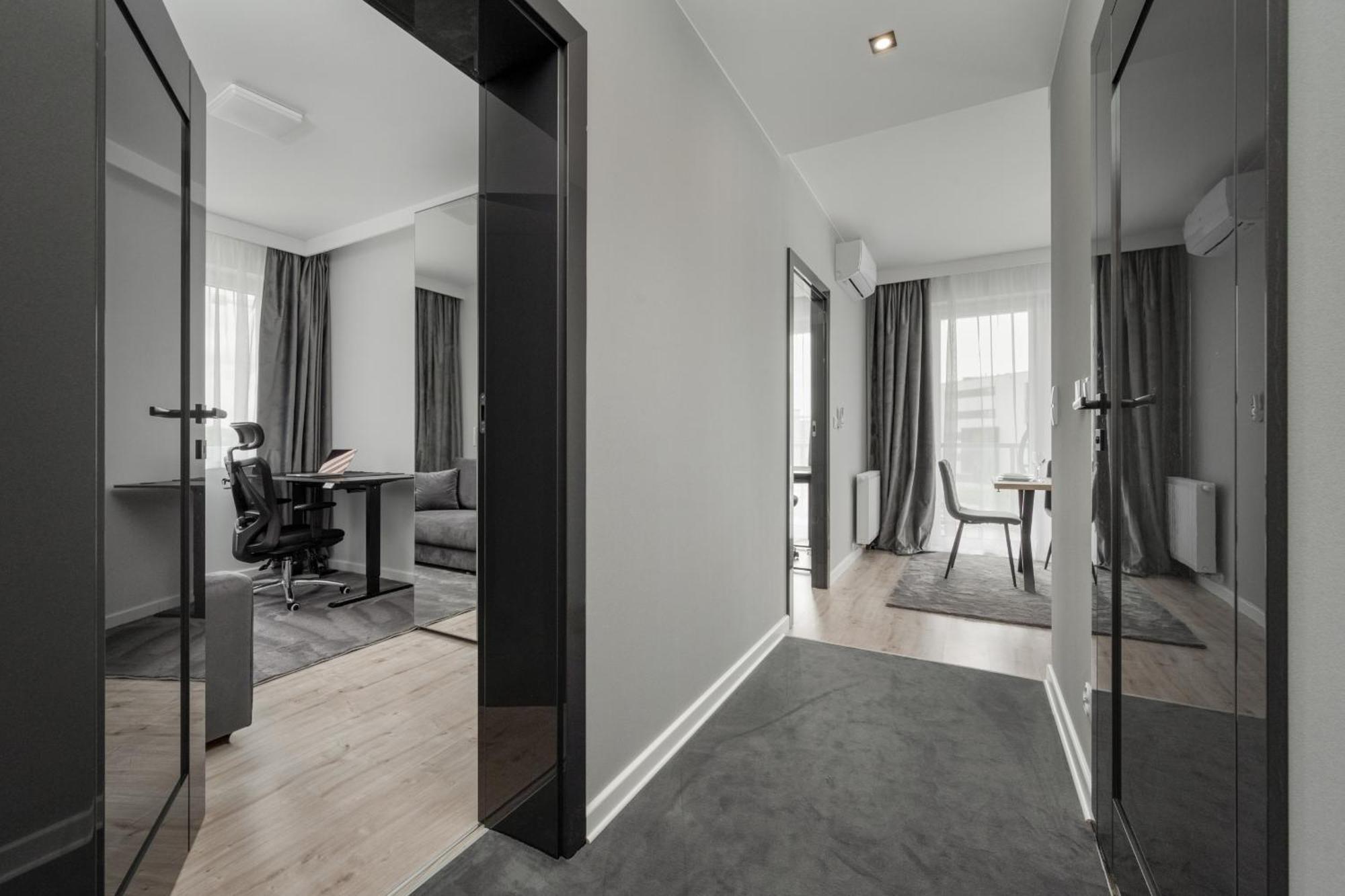 Luksusowy Apartament Z 3 Sypialniami, Klimatyzacja, Parkingiem I Biurkiem We Wroclawiu By Renters Prestige Buitenkant foto