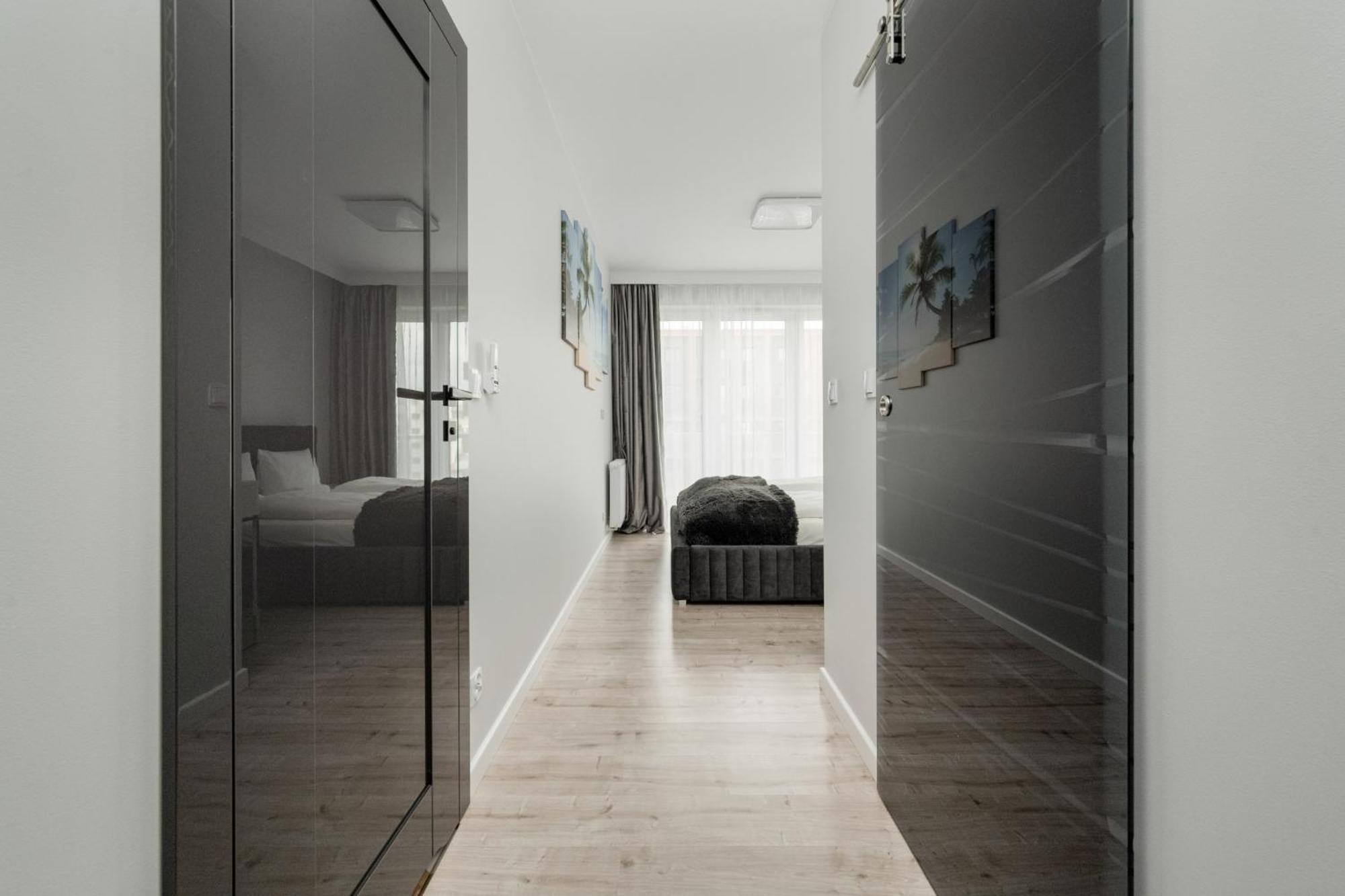 Luksusowy Apartament Z 3 Sypialniami, Klimatyzacja, Parkingiem I Biurkiem We Wroclawiu By Renters Prestige Buitenkant foto