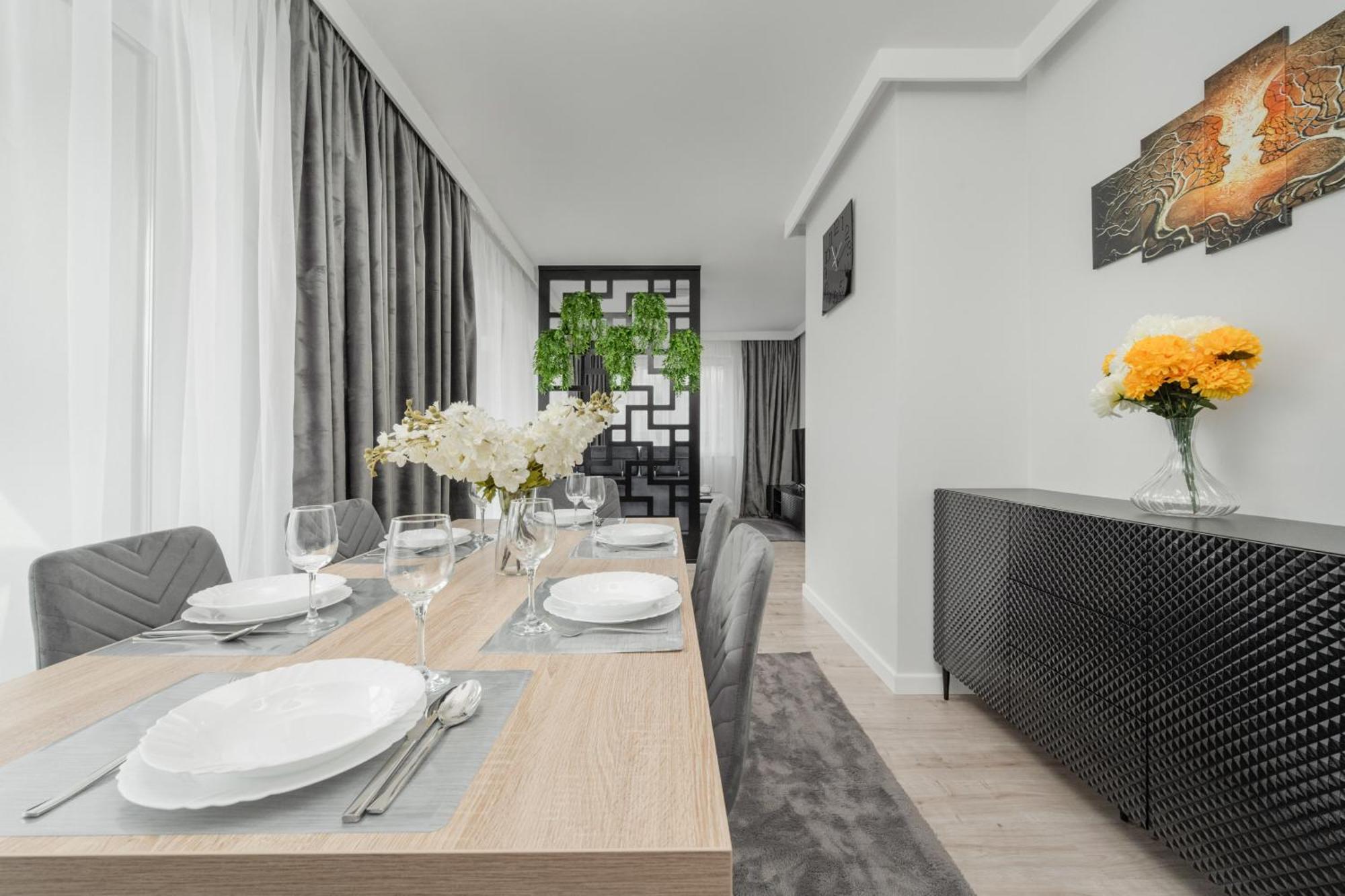 Luksusowy Apartament Z 3 Sypialniami, Klimatyzacja, Parkingiem I Biurkiem We Wroclawiu By Renters Prestige Buitenkant foto