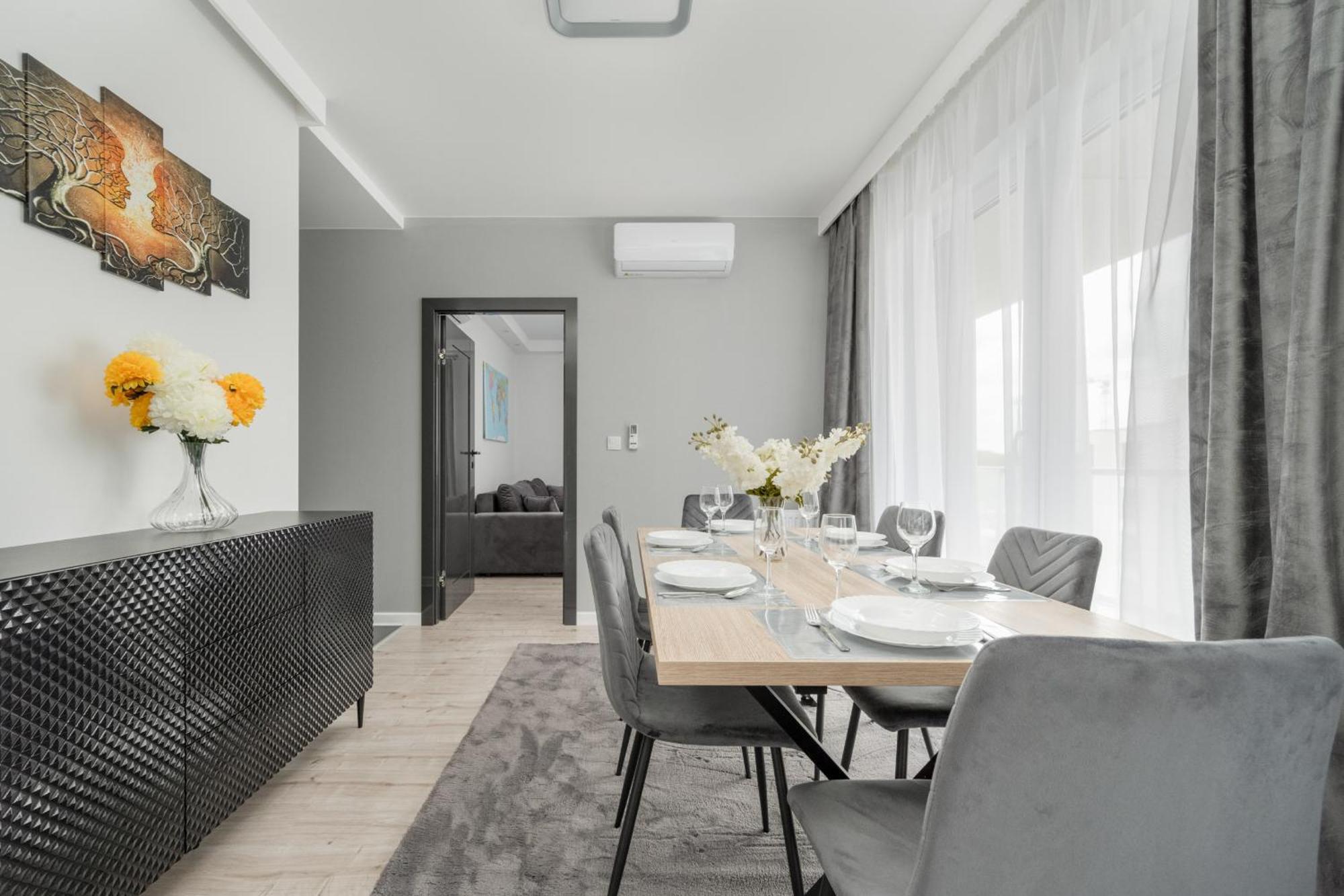 Luksusowy Apartament Z 3 Sypialniami, Klimatyzacja, Parkingiem I Biurkiem We Wroclawiu By Renters Prestige Buitenkant foto